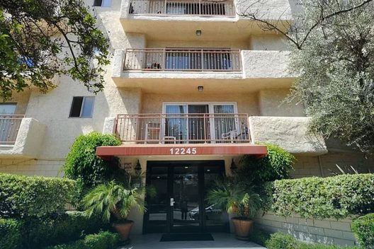 Chandler Court at 12245 Chandler Blvd, Valley Village